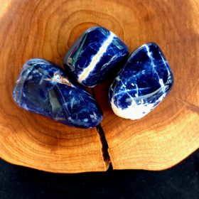 Szodalit dobcsiszolat XL