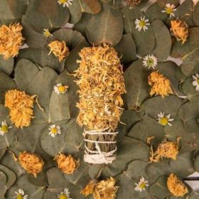   Sagrada Madre-Gyógynövényes Füstölő Köteg- Körömvirág és Kamilla